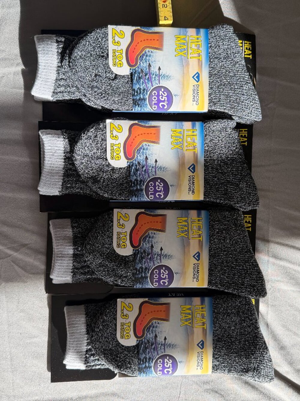 Heat Max Men’s Winter Socks Size 10-13 New In Package 4 Pairs Gray